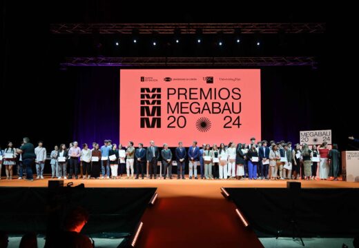 Román Rodríguez anima aos alumnos máis excelentes da ABAU a apostar pola universidade pública galega, gratuita e con titulacións variadas e de calidade 